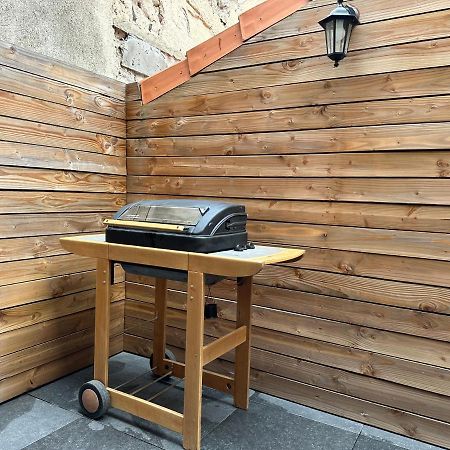 Appartement Avec Terrasse Au Puy Le Puy-en-Velay Dış mekan fotoğraf